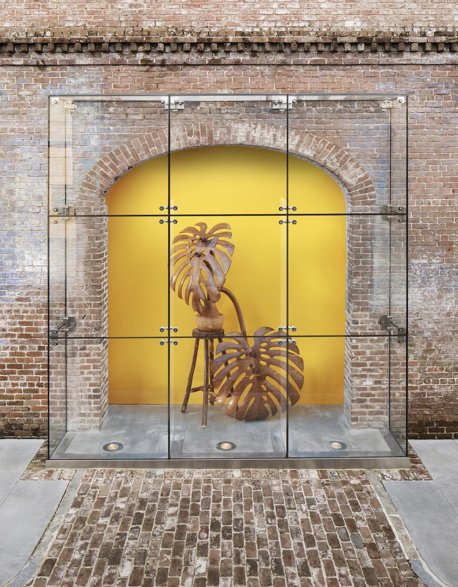 When the Ghost Enters the Wood: In Conversation with Raul De Lara